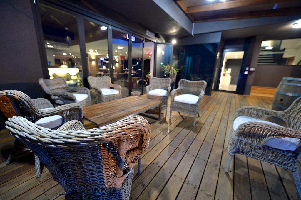 וואגה וואגה Townhouse Hotel מראה חיצוני תמונה