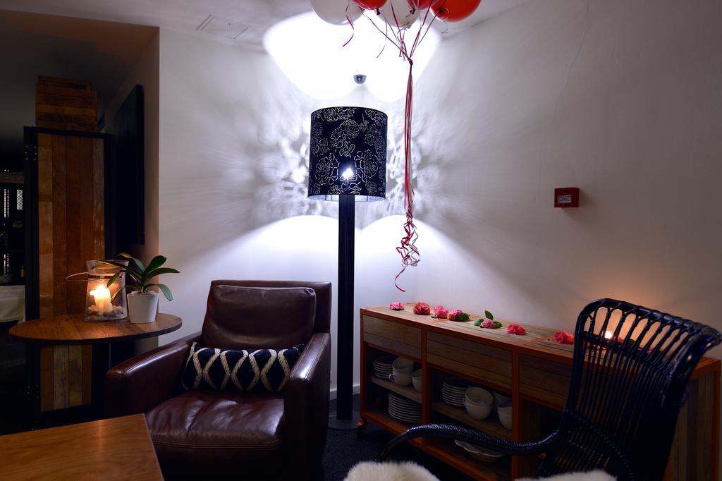 וואגה וואגה Townhouse Hotel מראה חיצוני תמונה