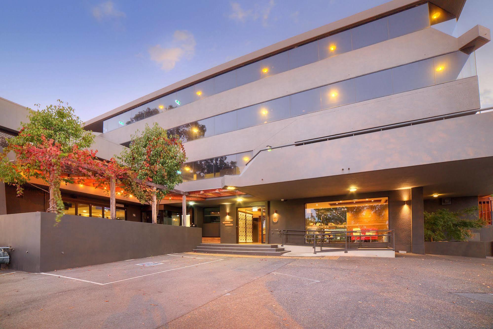 וואגה וואגה Townhouse Hotel מראה חיצוני תמונה